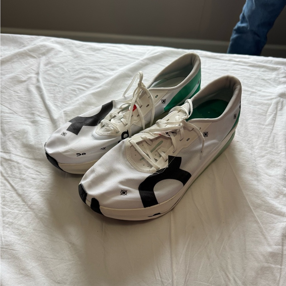 On Cloudboom Men’s Running Shoes